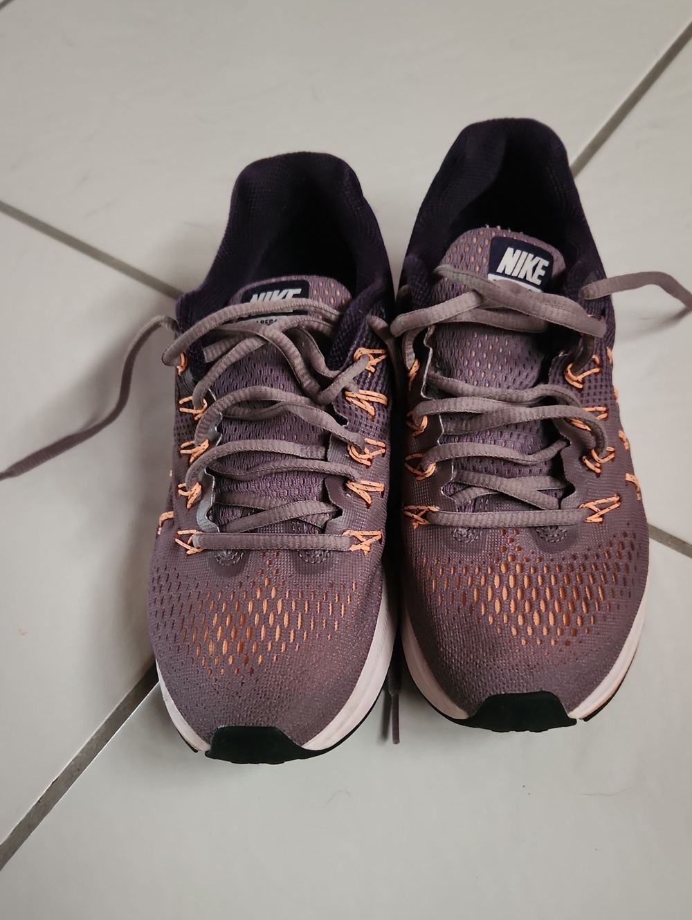 Nike Zoom Pegasus 33 Women’s Purple Running Sneakers with Peach Details